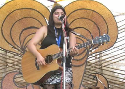female guitar players ras al khaimah uae
