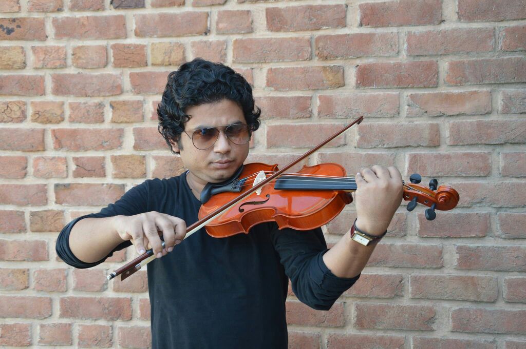 best violin players ras al khaimah uae